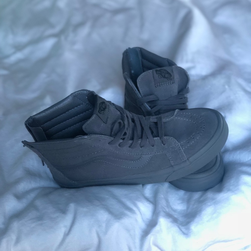 women’s high top Vans